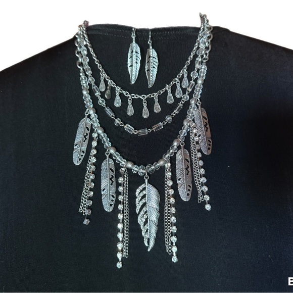 Shyanna Twain jewelry set - Picture 2 of 6